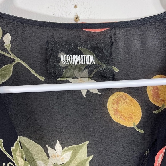 Reformation Size XS Cold Shoulder Sheer Fruit Print Floral Blouse Button front - Picture 5 of 7